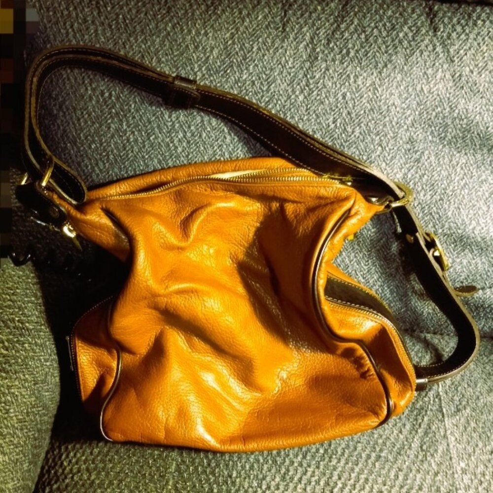 Valentina Caramel Leather Shoulder Bag